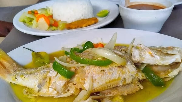 Pwason Bouyi, Diri Blan ak Sòs Pwa